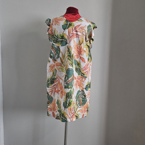 Nicole Miller Dresses & Skirts - Nicole Miller 100% Linen Tropical Print Dress